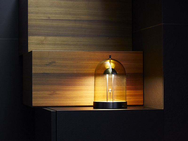 AMBER LED ポータブル ランプ シルバー