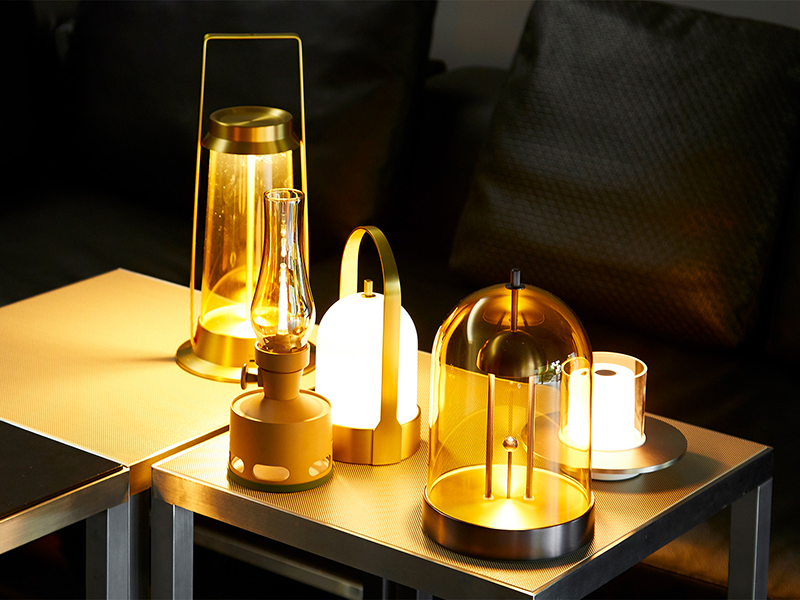 AMBER LED ポータブル ランプ シルバー