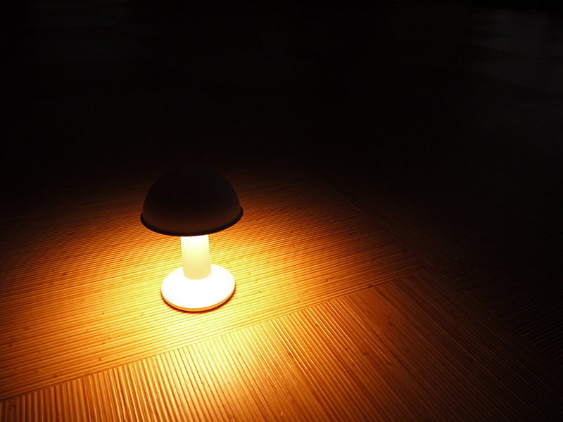 MUSHROOM LED ポータブル ランプ