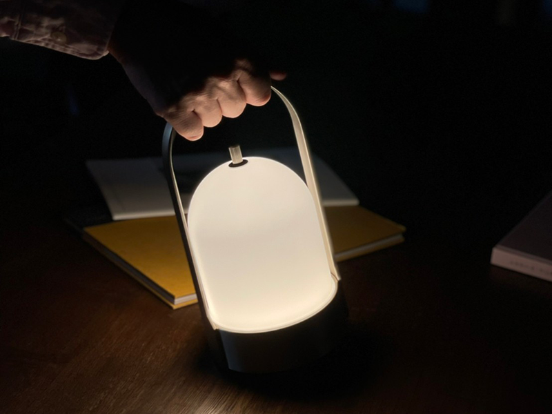 DAWN LED ポータブルランプ シルバー