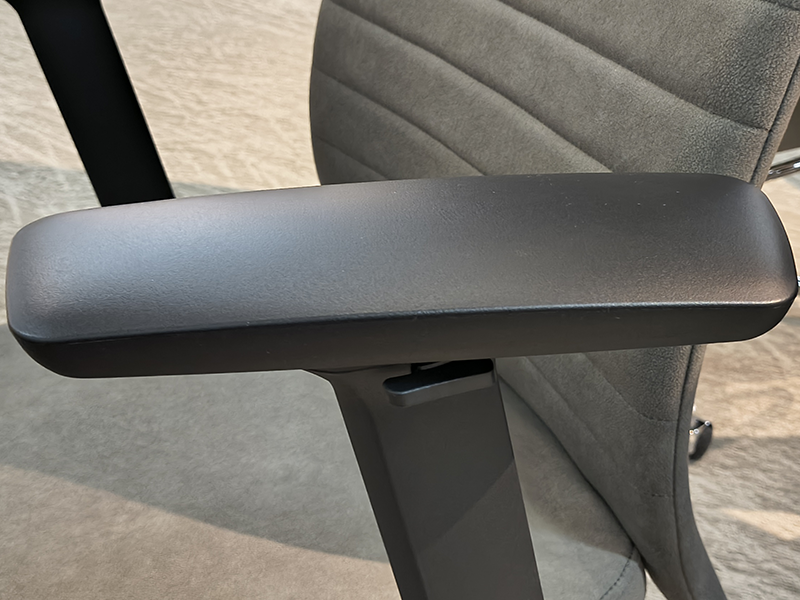 ロータス デスクチェア