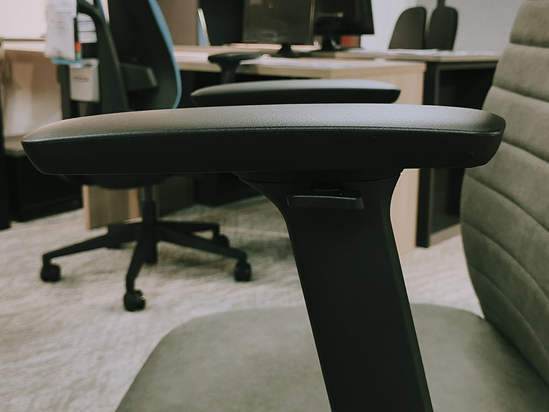 ロータス デスクチェア