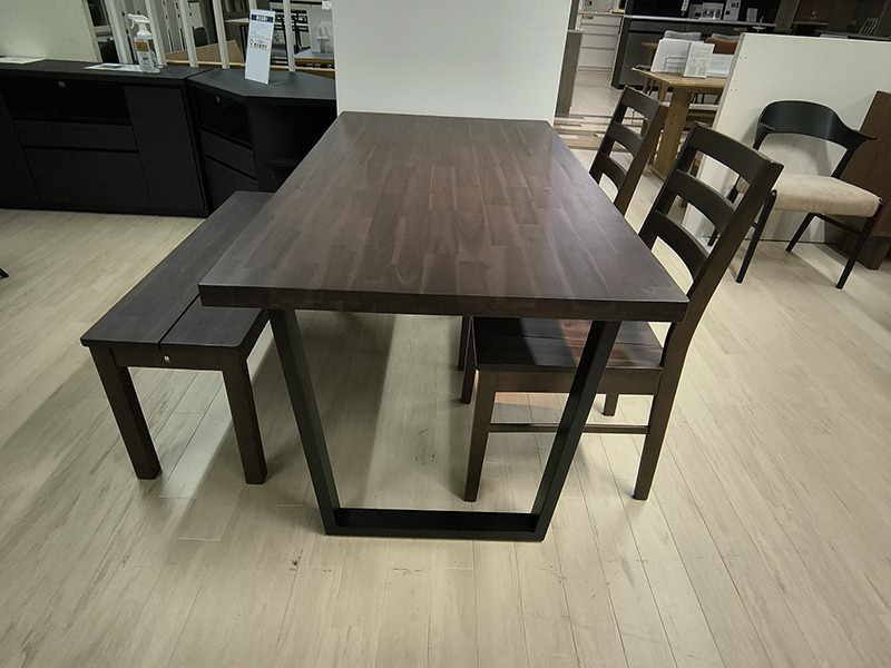 ロッド 150 ダイニング4点セット（テーブル+チェア×2+ベンチ）