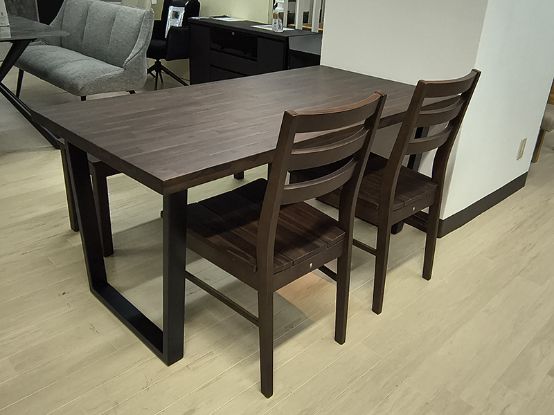ロッド 150 ダイニング4点セット（テーブル+チェア×2+ベンチ）