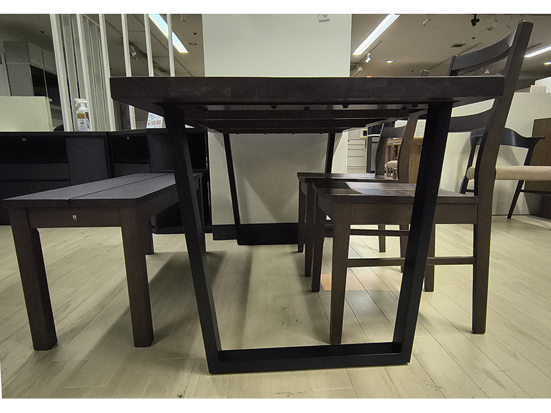 ロッド 150 ダイニング4点セット（テーブル+チェア×2+ベンチ）