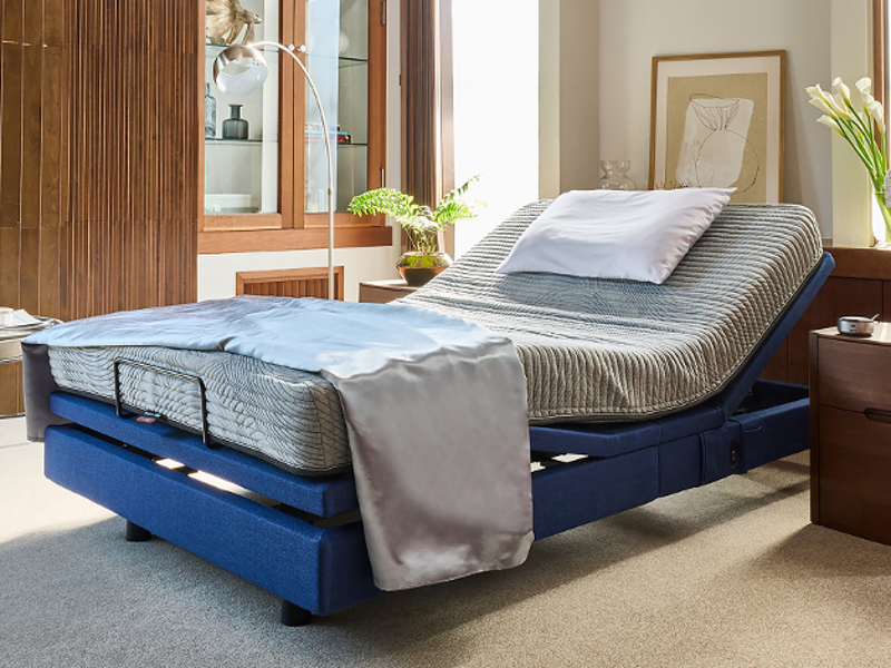 〇 シムレスト 2モーター 電動ベッド （6.5マットレス付き）セミダブル