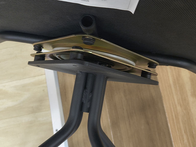 デルタ 回転チェア