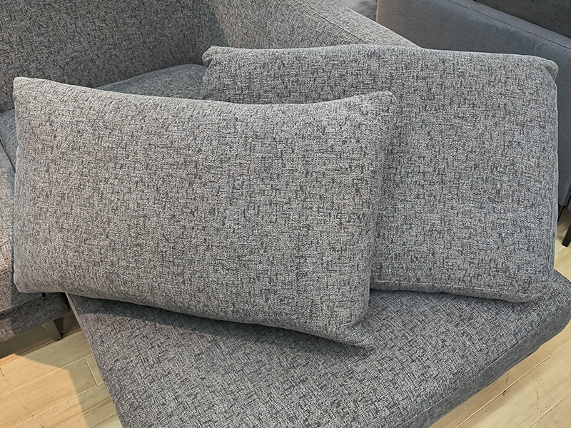 レイモンズ カウチ 座って左側 DGY 脚（スチールBK）