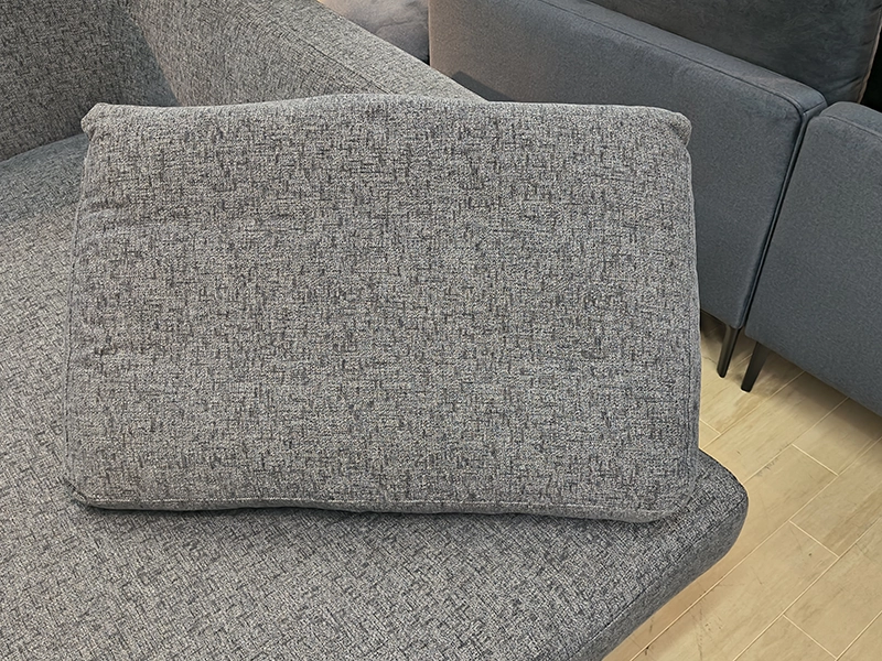 レイモンズ カウチ 座って左側 DGY 脚（スチールBK）