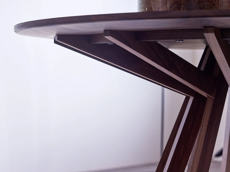 アラクネ ダイニングテーブル