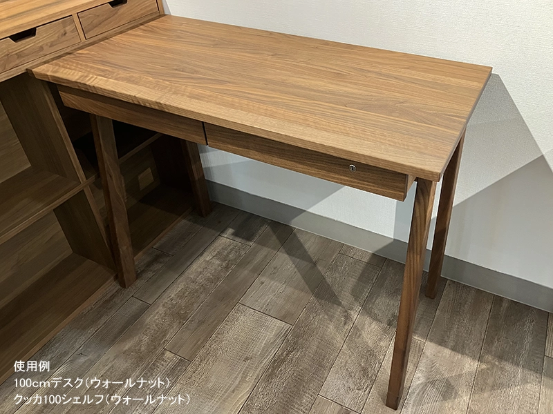 クッカ デスク