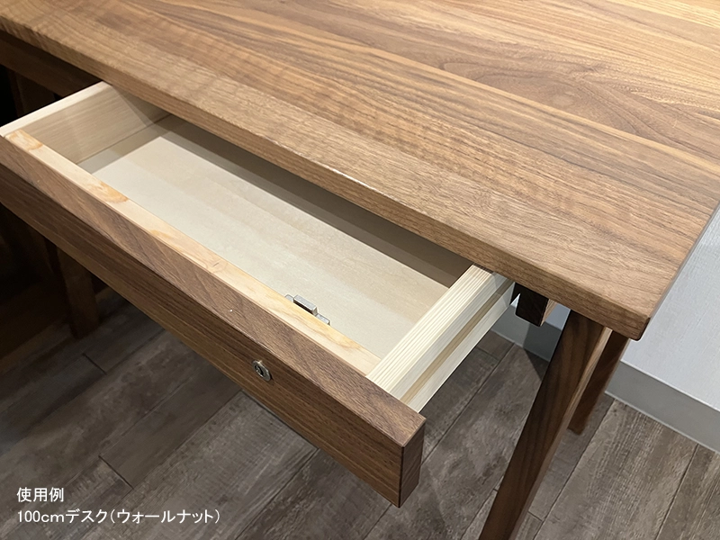 クッカ デスク